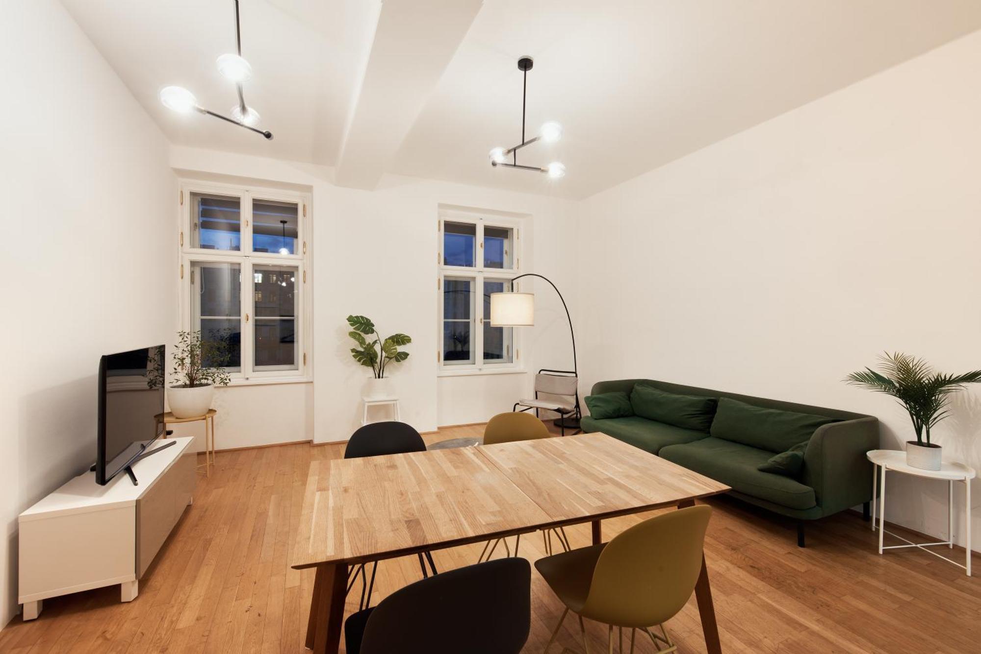 Premium Near Naschmarkt In 24h Check-in * Wien