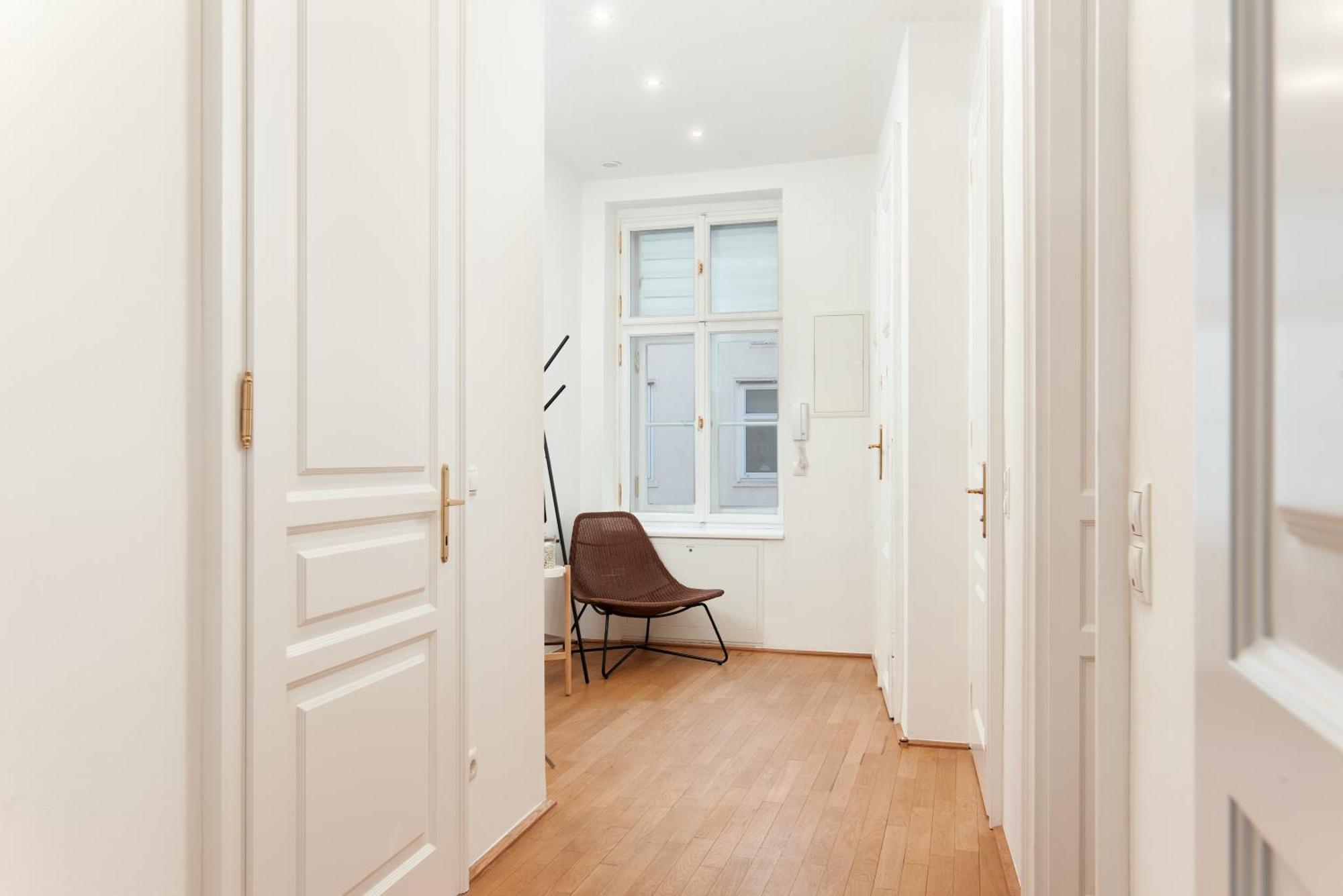 Premium Near Naschmarkt In 24h Check-in Apartment