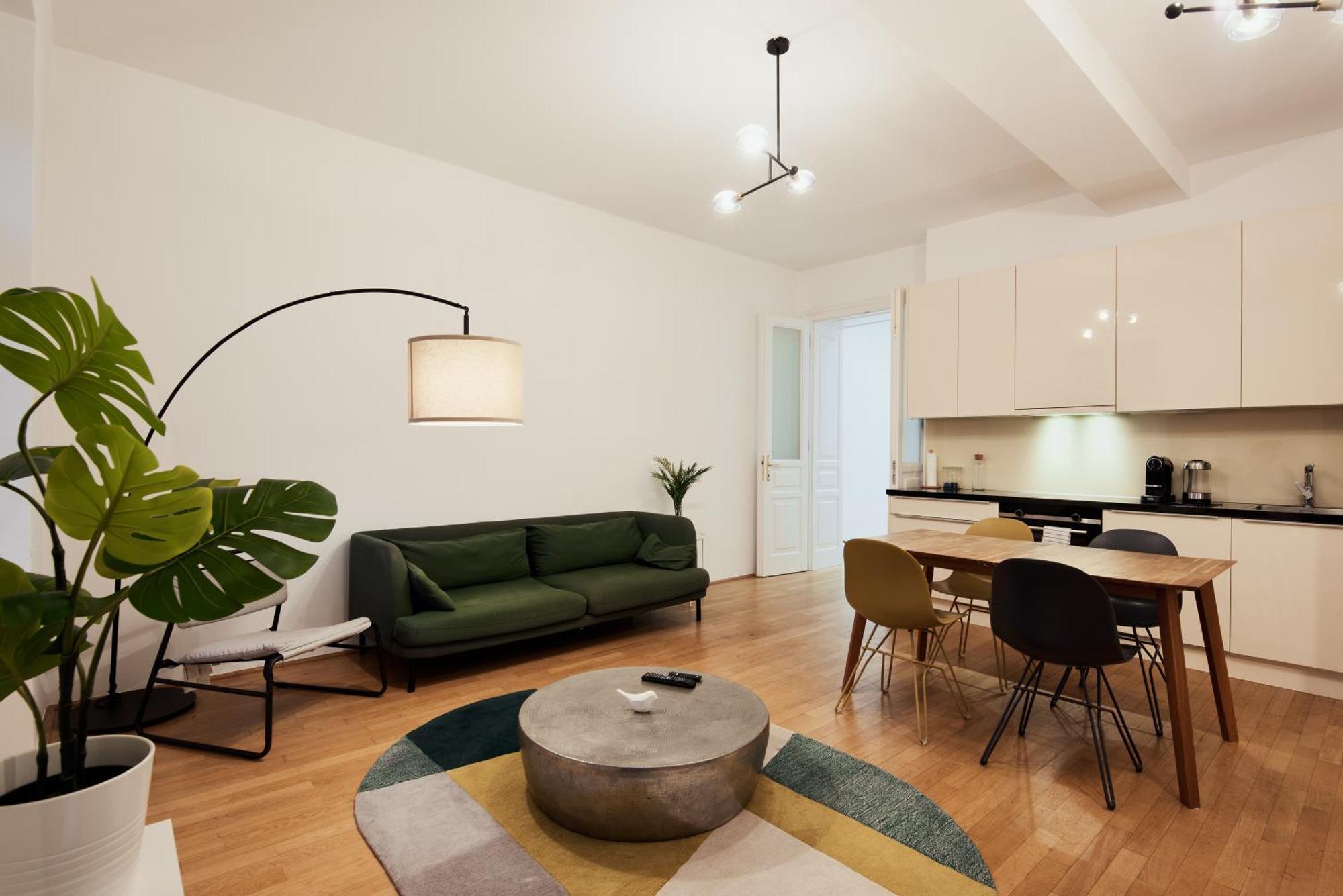 Premium Near Naschmarkt In 24h Check-in Apartment Wien